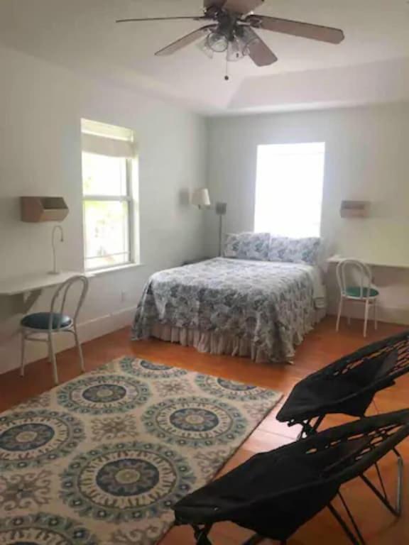 Luxurious Indoor/outdoor Family Paradise In Downtown St Augustine Hébergement de vacances St. Augustine